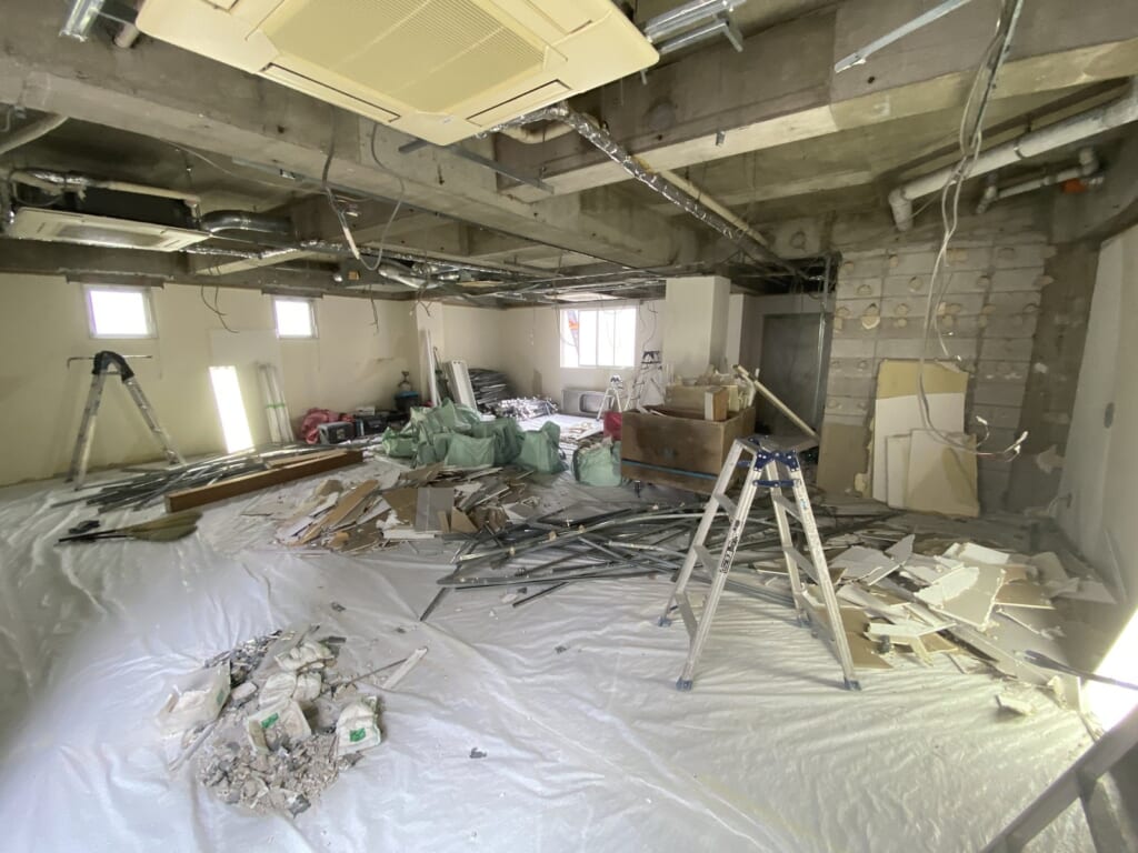 浜松町のホテル 工事前のスケルトン